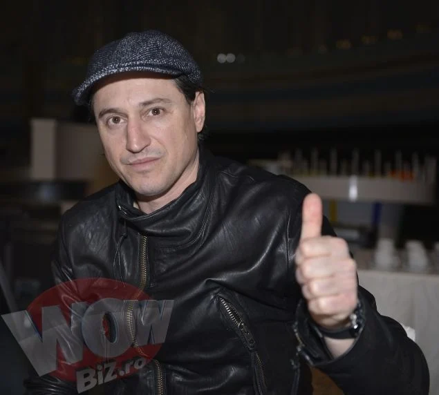 Toni Seicarescu (Direcția 5, Iris)
