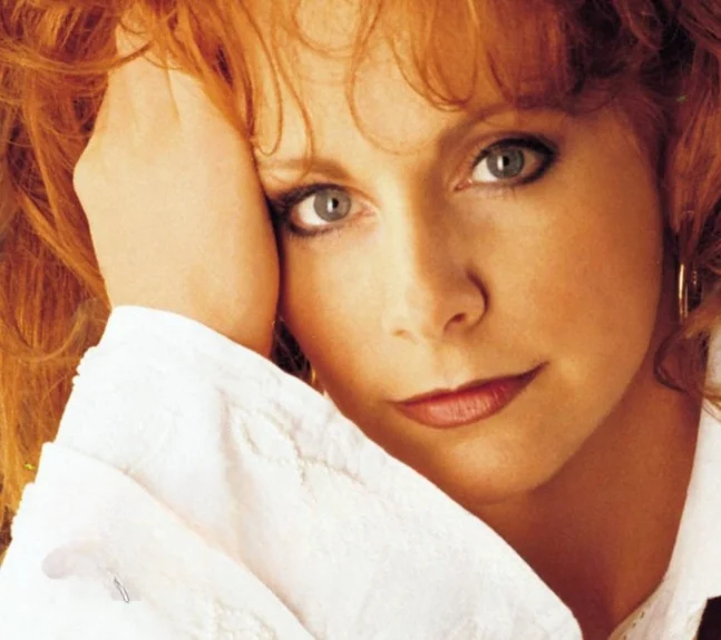 Reba McEntire (Read My Mind Era)