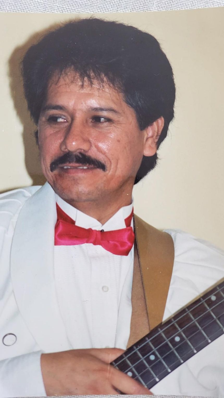 cesar R