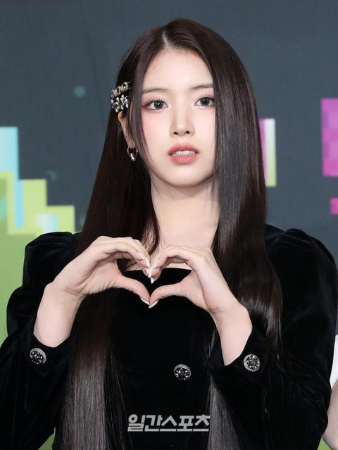Jiwoo NMIXX
