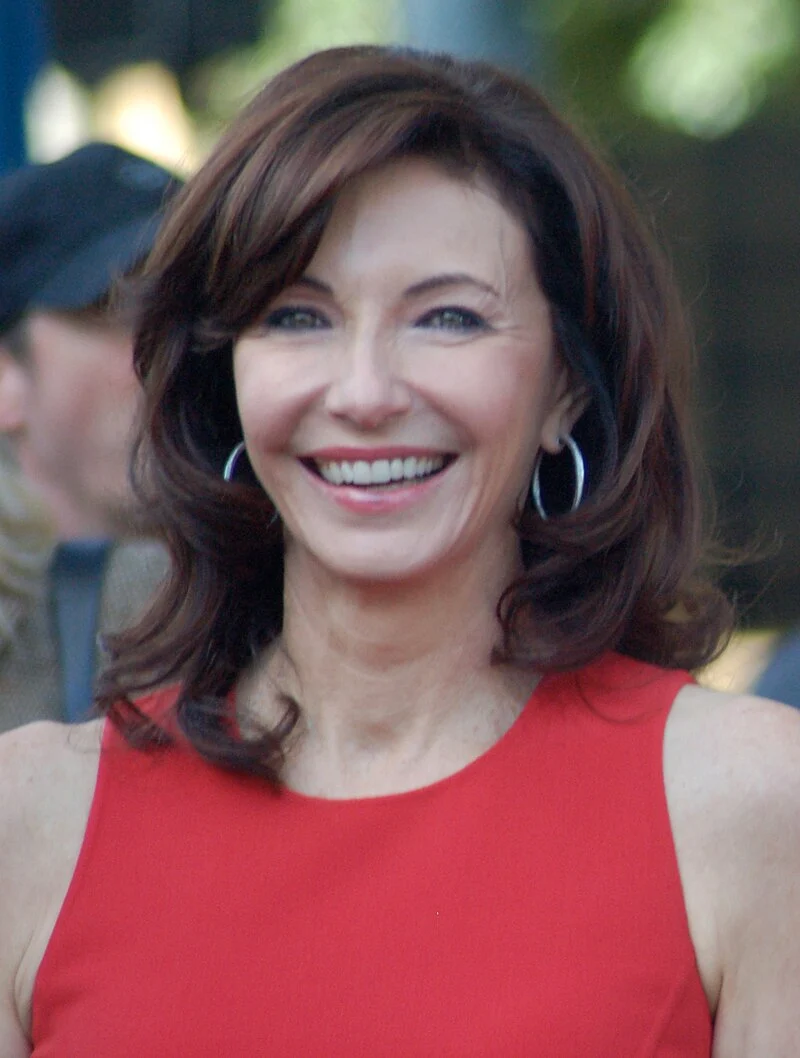 Mary Steenburgen (Back to the Future III, Elf, etc)