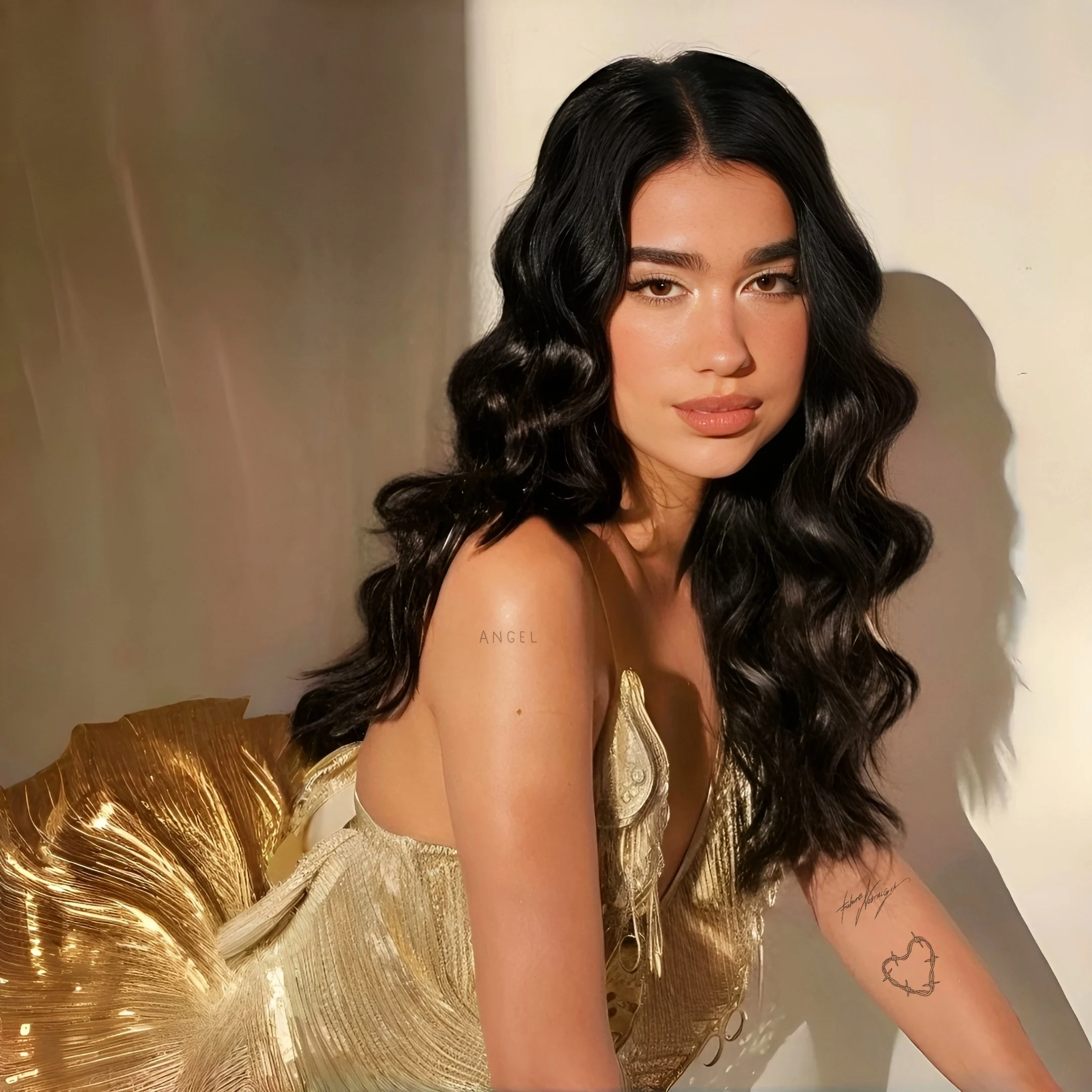 Dua Lipa ia