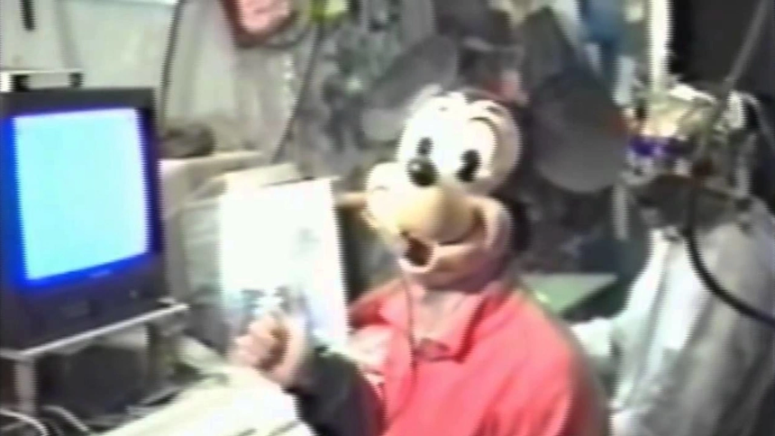 Topolino Hackerino-Mickey Mouse Hacker- (video Meme Italian Hacker)(1991)[Itaila]
