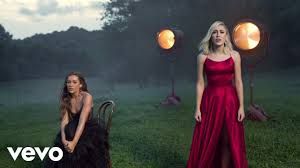 Maddie & Tae