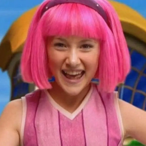Stephanie (LazyTown, Doblaje Chileno)