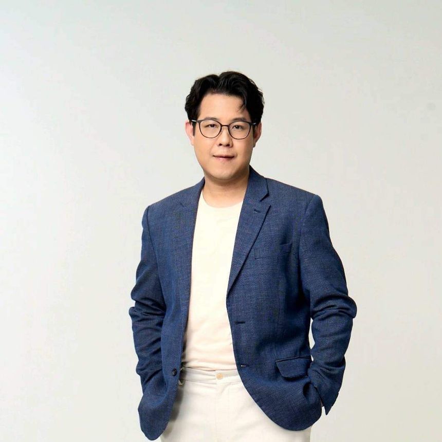 Flook Kajonchai Phetcharat AI
