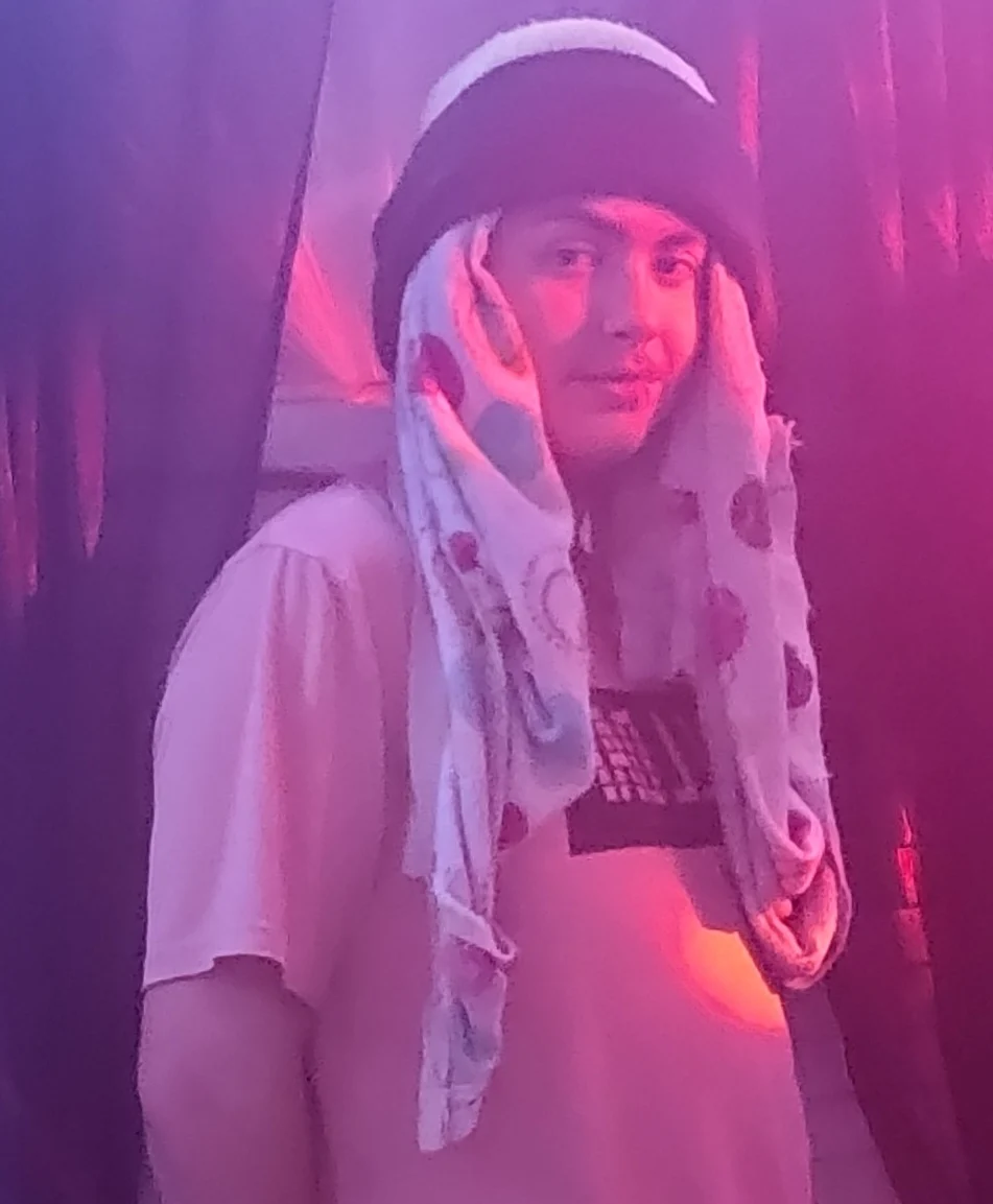 Hannah Montana (As ChaseyWyatty Flux)