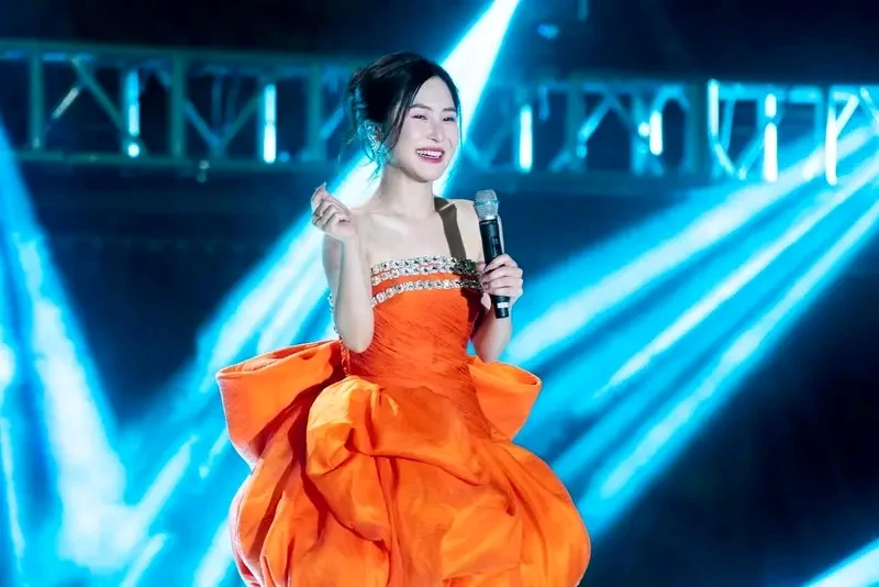 Hương Tràm Charmy Pham phần 2 
