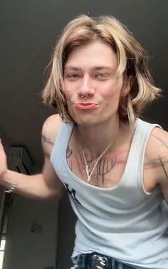 Nkeeei (нкей)