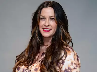 Alanis Morissette (Last Christmas Era)