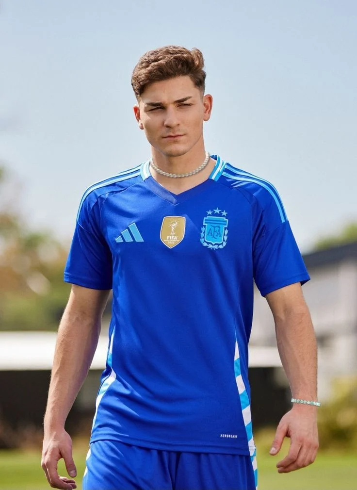 Julián Alvarez (2022)