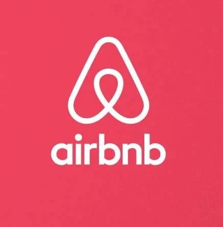 Locutora Comercial de Airbnb