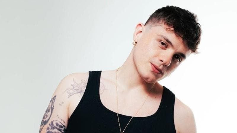 Olly (Cantante)
