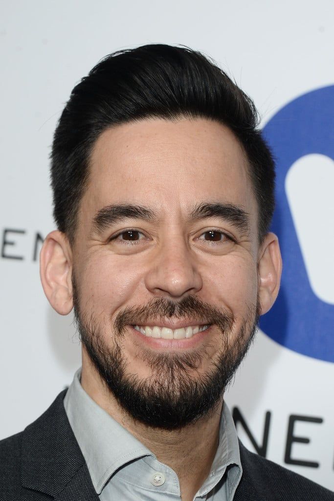 Mike Shinoda Rapping and Singing 