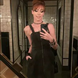 Lisa Foiles