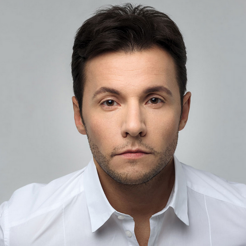 Вячеслав Манучаров