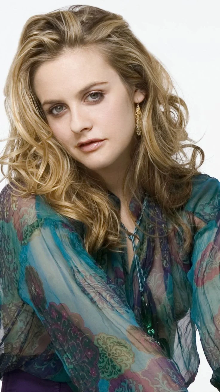 Alicia Silverstone 
