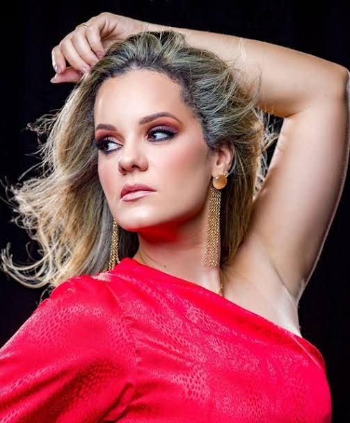 Any Barbie (Cantora de Forró) 