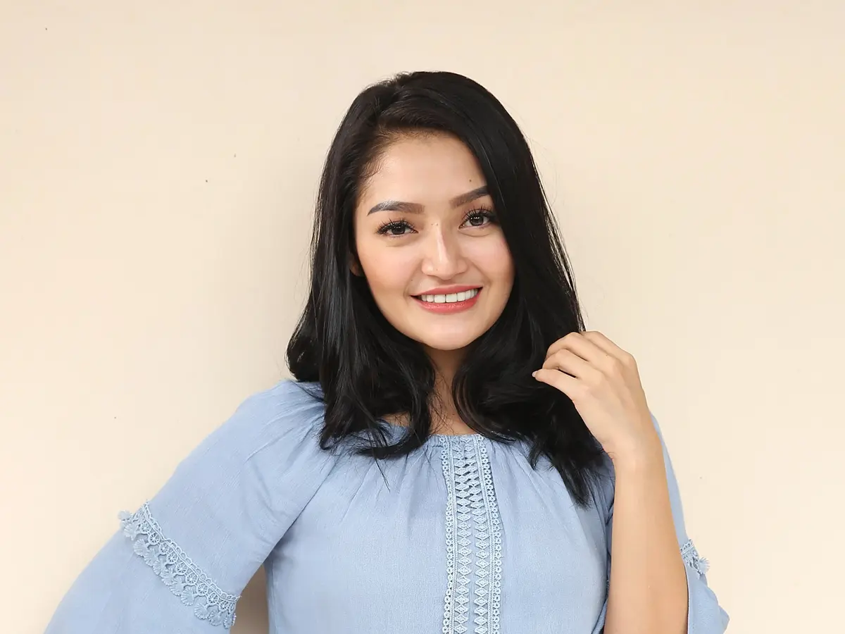 Siti Badriah (Indonesian Singer)