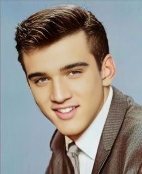 Elvis Presley (Lawdy Miss Clawdy Era)