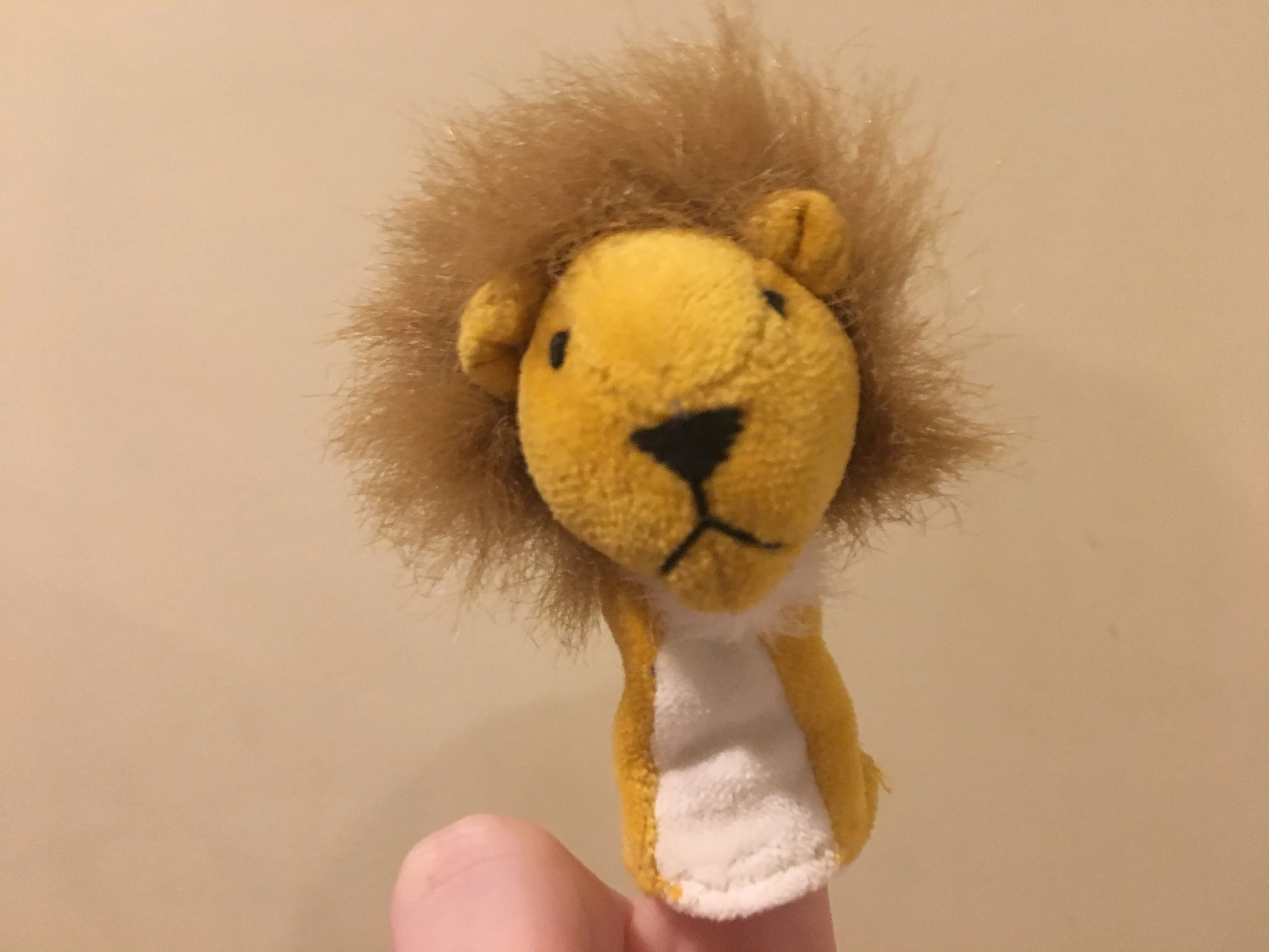 Lena Lion (Baby Einstein)