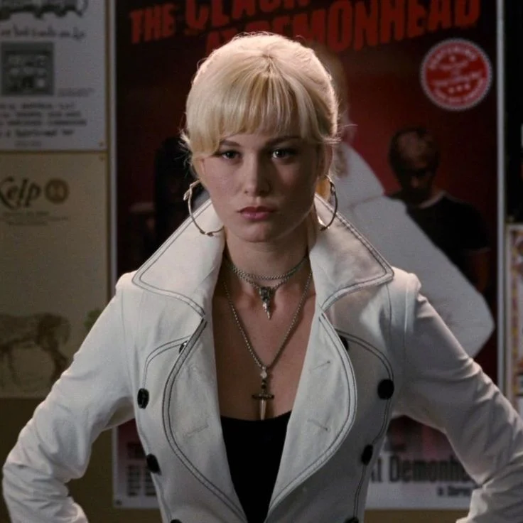 Brie Larson (Scott era)