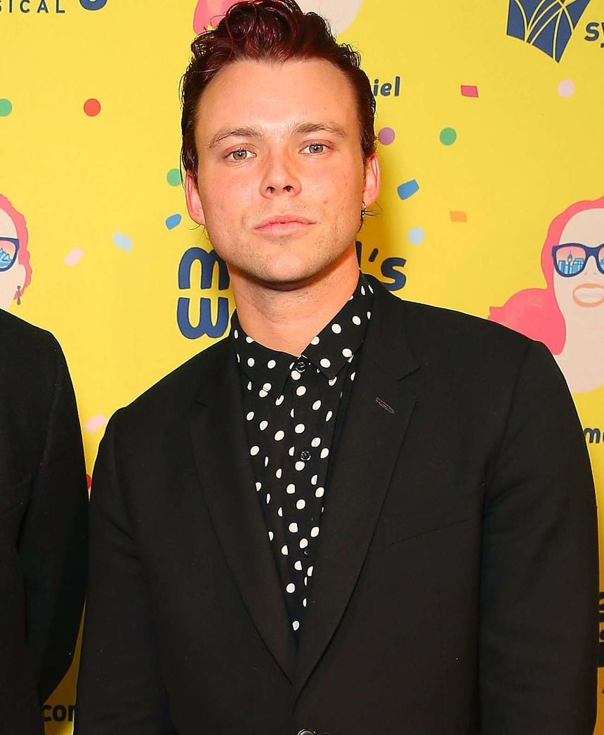 Ashton Irwin of 5SOS