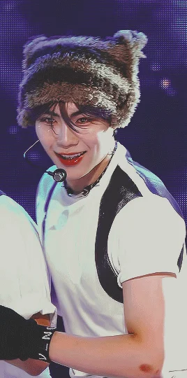 ZB1 GUNWOOK
