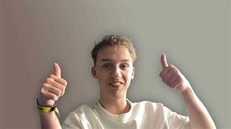 LetsHugo