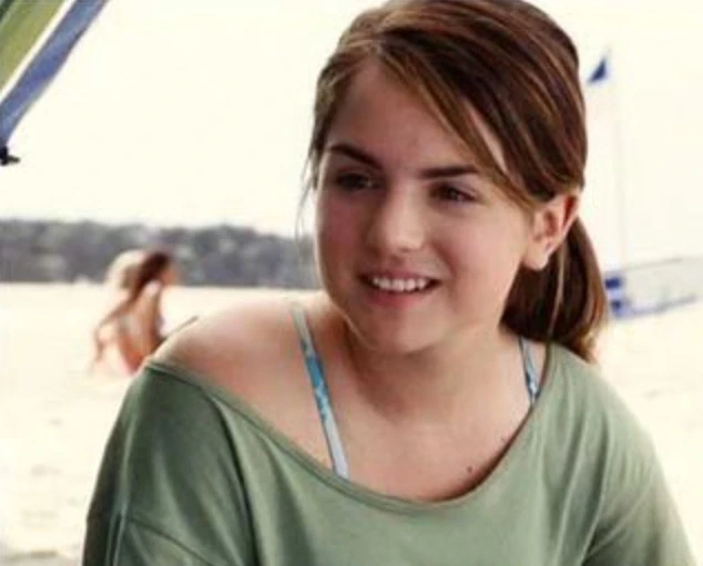 Hailey Rogers (Aquamarine)