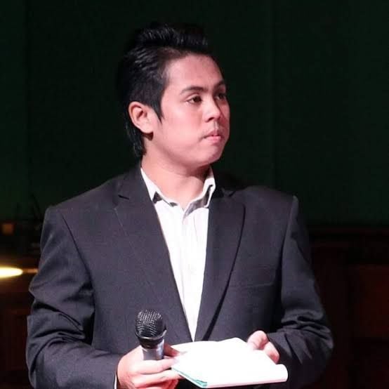 Kumardum (Muay-Thai Commentator)
