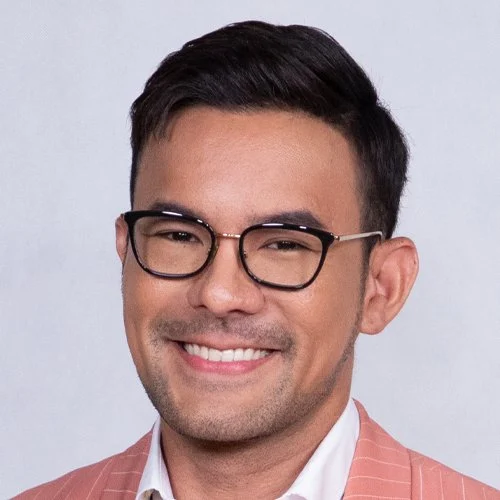 Tob Athiwat (Storytel Voice Narrator)