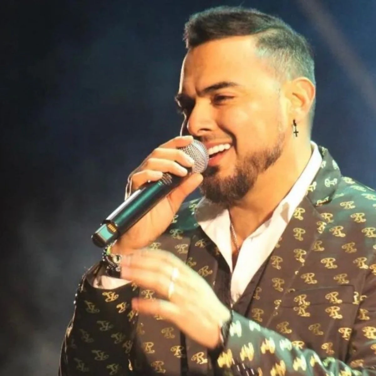 Jesus Geovanni Mondragon (Banda El Recodo) (En Vivo 2025 Medley Festival Arre) Version 2, Trained