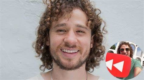 combinación de personajes y voces Abraham Vega y lusito comunica