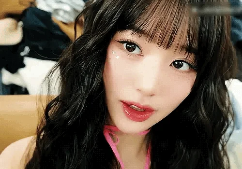 Wonyoung (IVE / IZ*ONE)