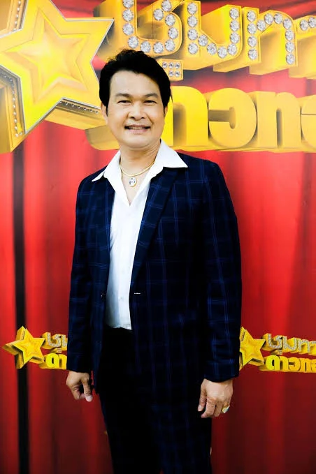 ทศพล หิมพานต์ (Tossapol Himmapan) [Thai Looktung Singer]
