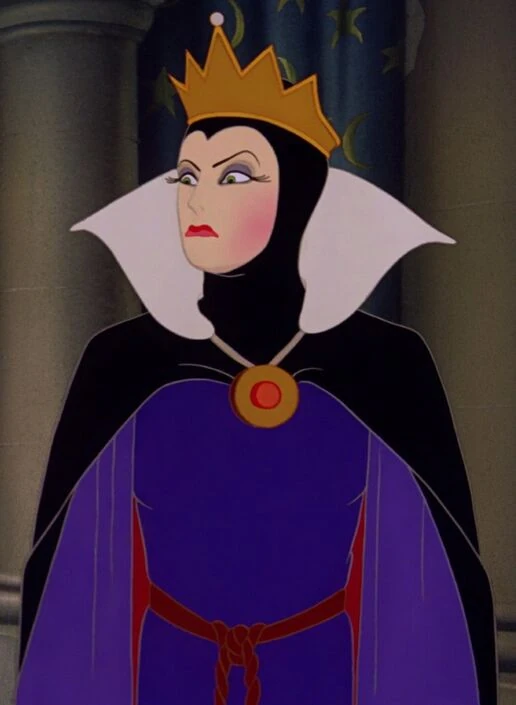 La reina malvada de blancanieves (español latino original)