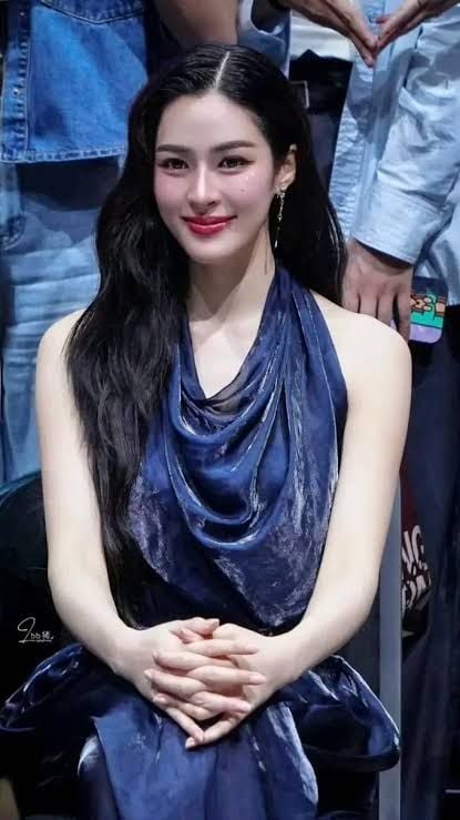 หลิงหลิง คอง (Lingling Kwong) [Thai Female Actress]