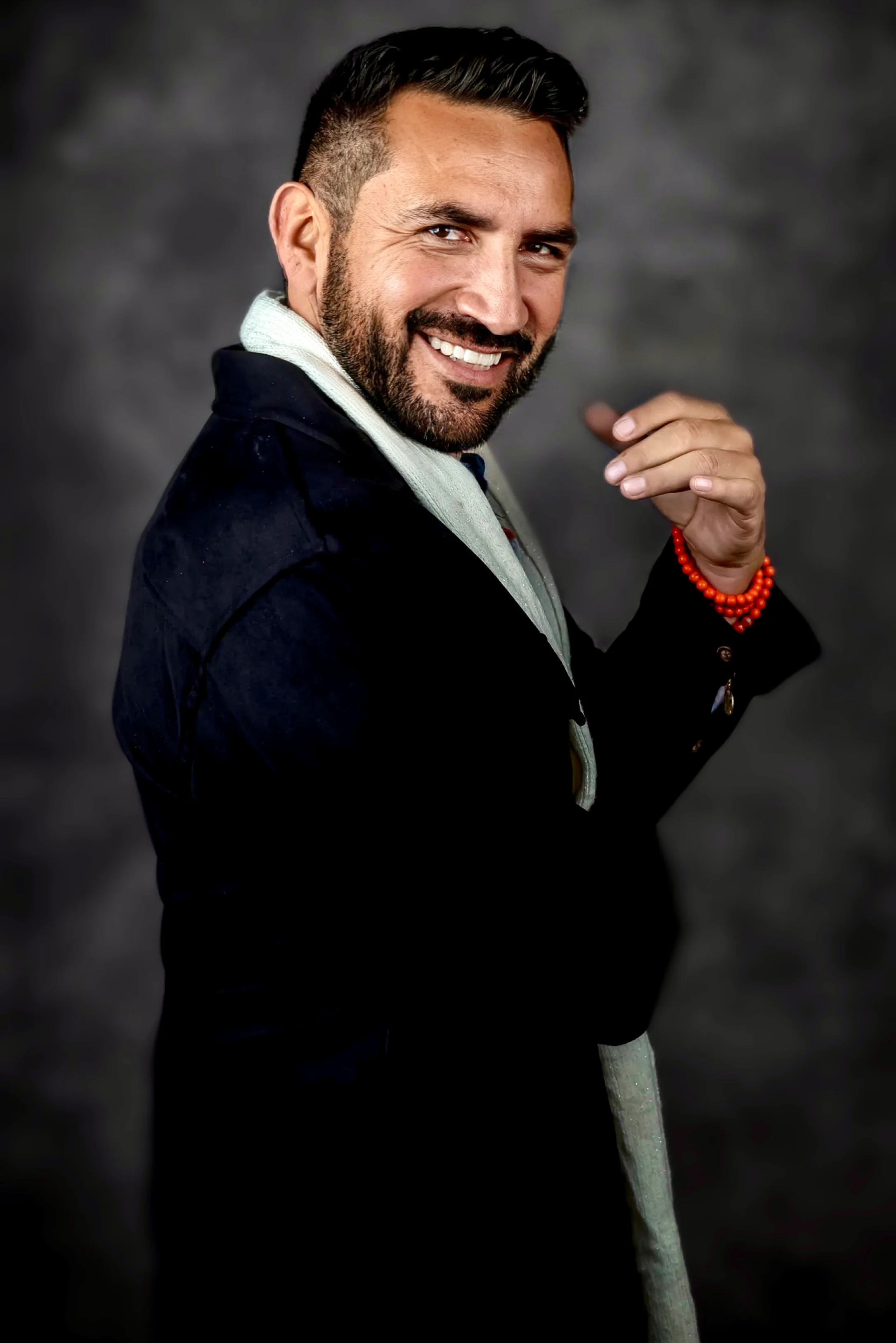Luis Gamboa Cantante Modelo 3
