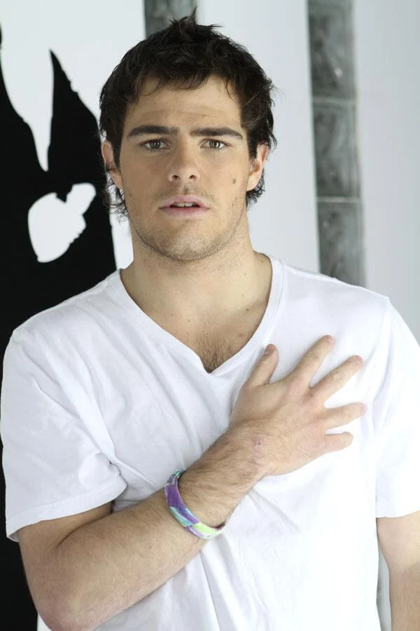Thiago Bedoya aguero(Peter Lanzani)