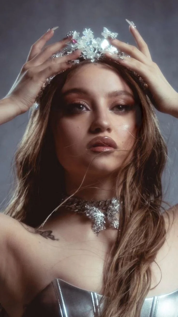 Karol sevilla 