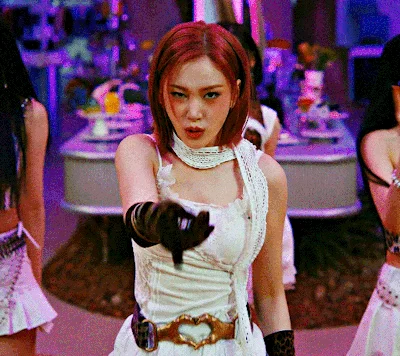 J (Jang Yeeun/STAYC)