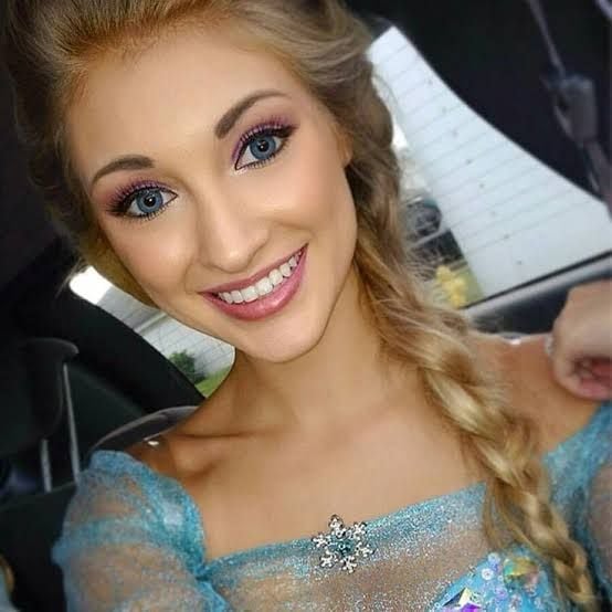 Anna Faith Carlson (Disney's Frozen Queen Elsa lookalike)