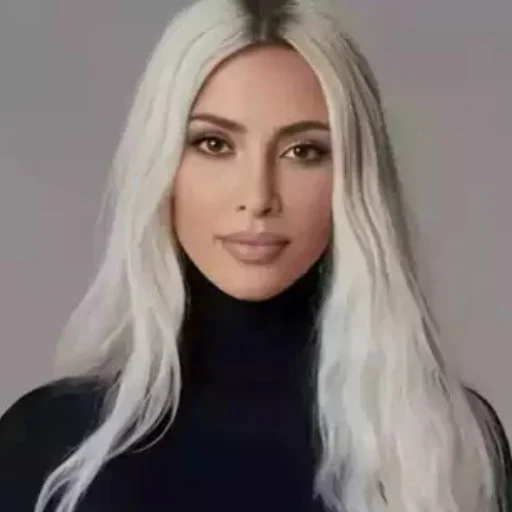 KIM KARDASHIAN