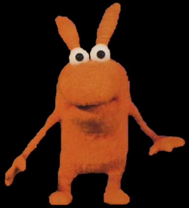 Pequeño (Grande y Pequeño, Español Latino Versión Cbeebies)