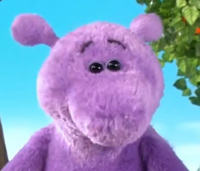 Grande (Grande y Pequeño, Español Latino Versión Studio100)