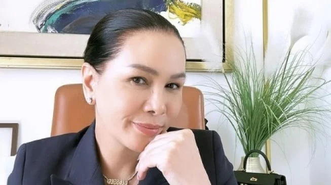 Fitri Salhuteru