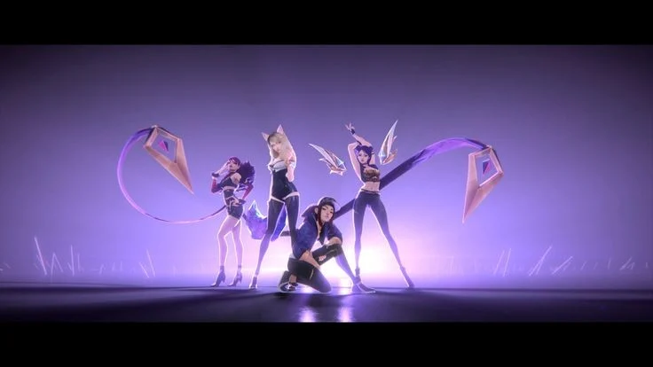 Akali, Ahri, Kai'sa and Evelynn (all singing together from KDA)