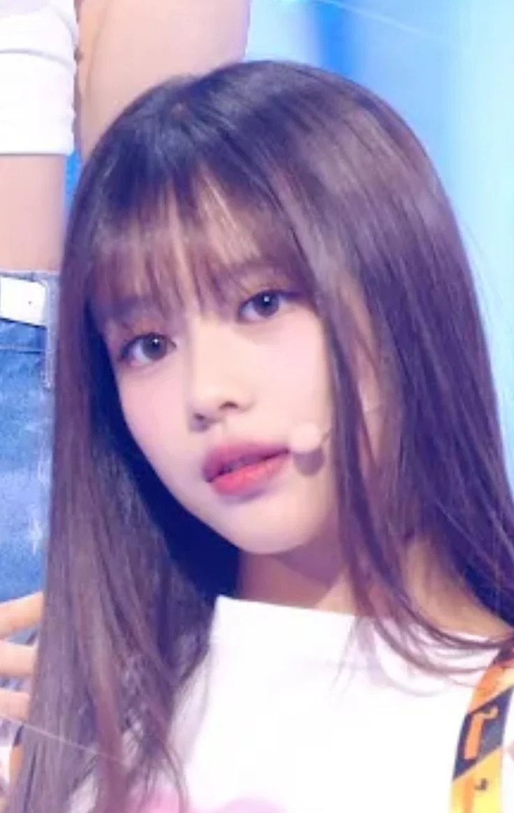 Hwang Sieun [UNIVERSE TICKET]