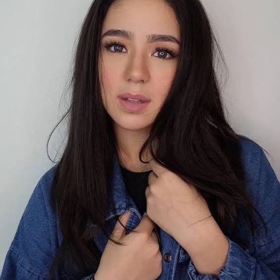 Mikee Quintos (Ang Awit ni Lira from Encantadia era)